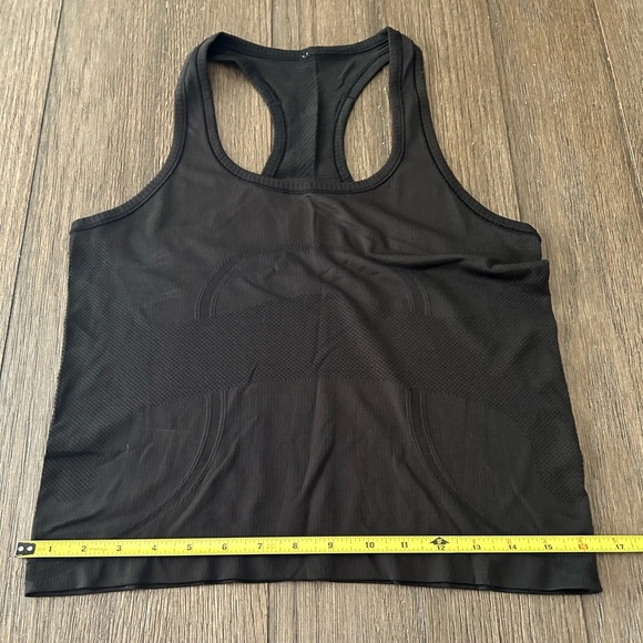 Lululemon Swiftly Tech Black Racerback Tank Top. Size 8. - Picture 7 of 9